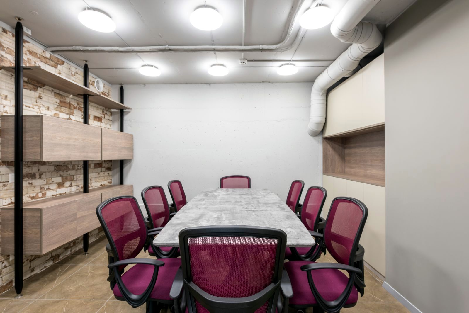 Corporate boardroom — the MNC finance discipline BizFractional brings to SMEs